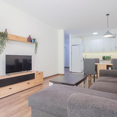 Corvin Modern Two Bedroom Apartment Free Parking Budapest Exteriör bild