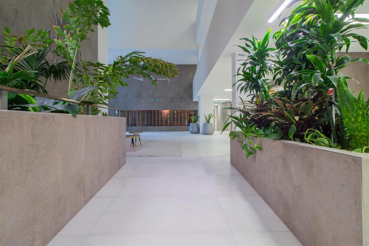 Corvin Modern Two Bedroom Apartment Free Parking Budapest Exteriör bild