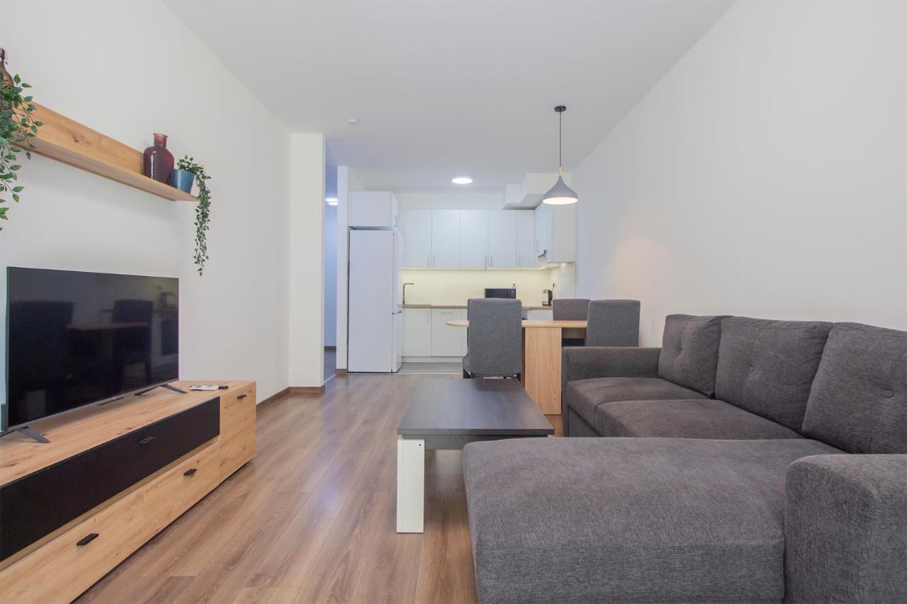 Corvin Modern Two Bedroom Apartment Free Parking Budapest Exteriör bild