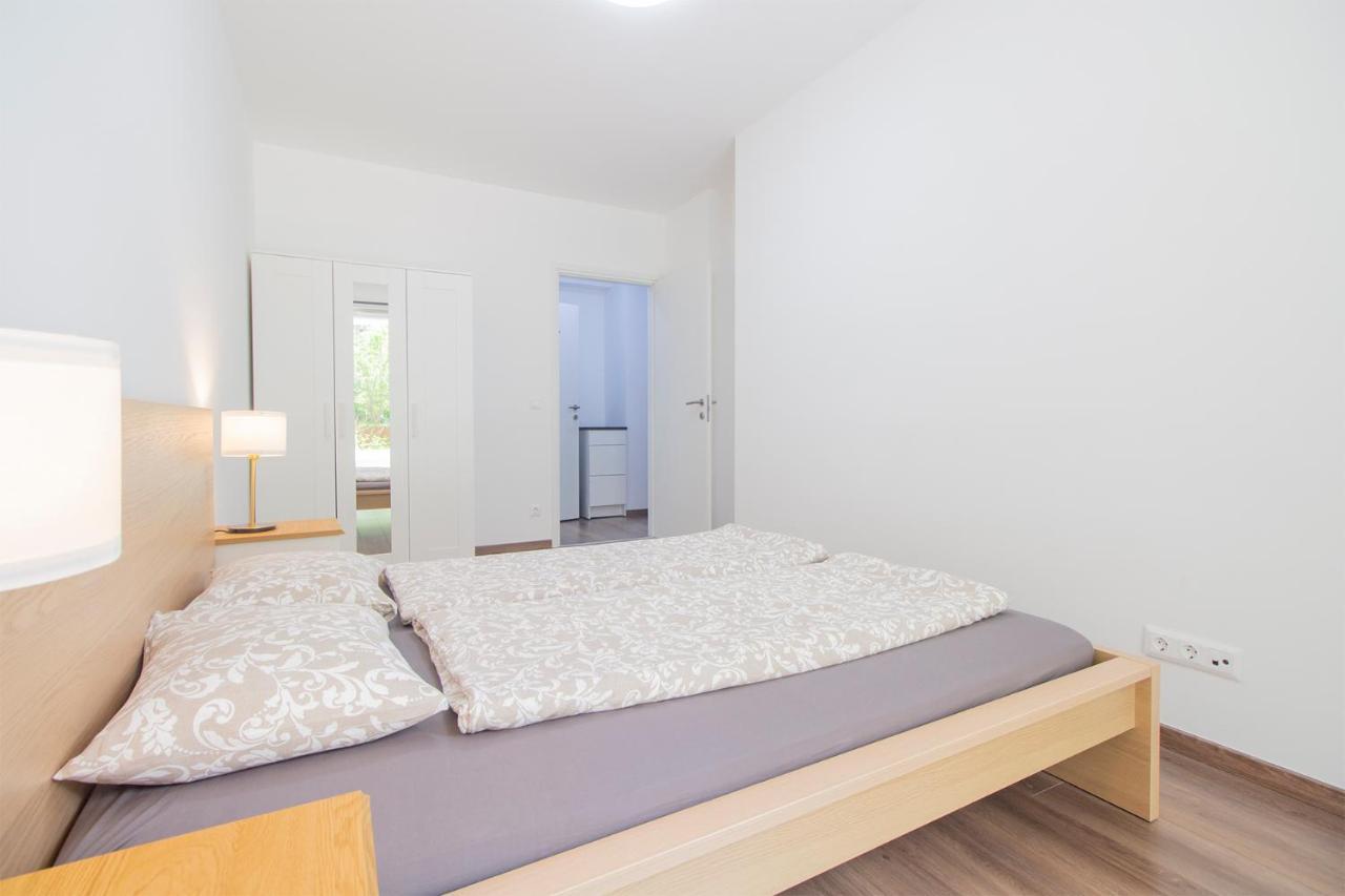 Corvin Modern Two Bedroom Apartment Free Parking Budapest Exteriör bild